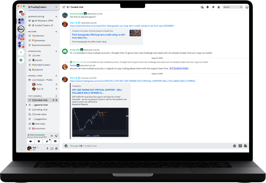 FundingTraders Discord on Macbook Mockup